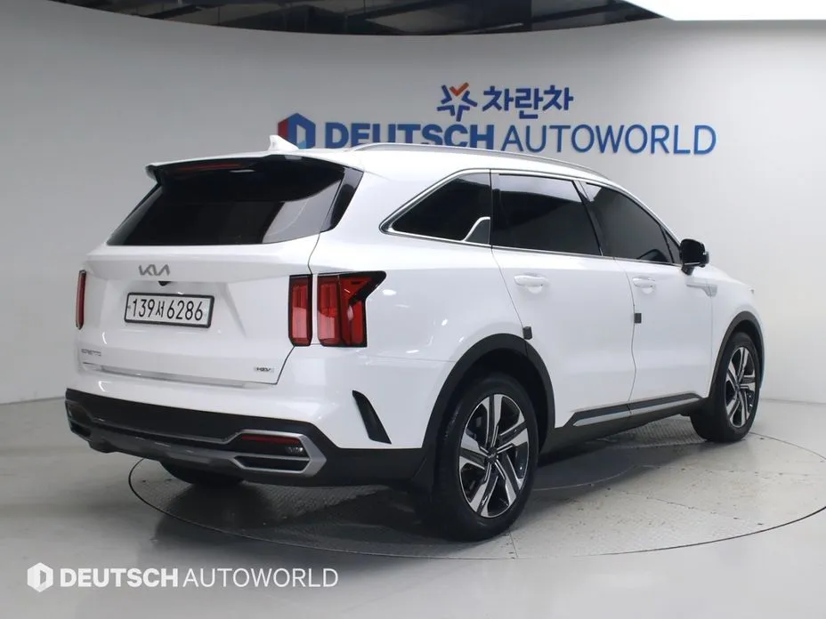 Kia Sorento — фото 3