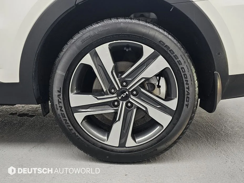 Kia Sorento — фото 5
