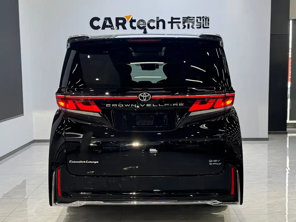 Toyota Vellfire — фото 6