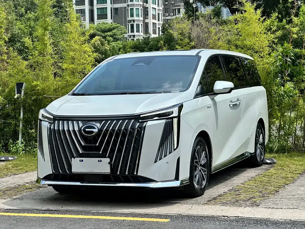 GAC Motor Trumpchi M8 — фото 1