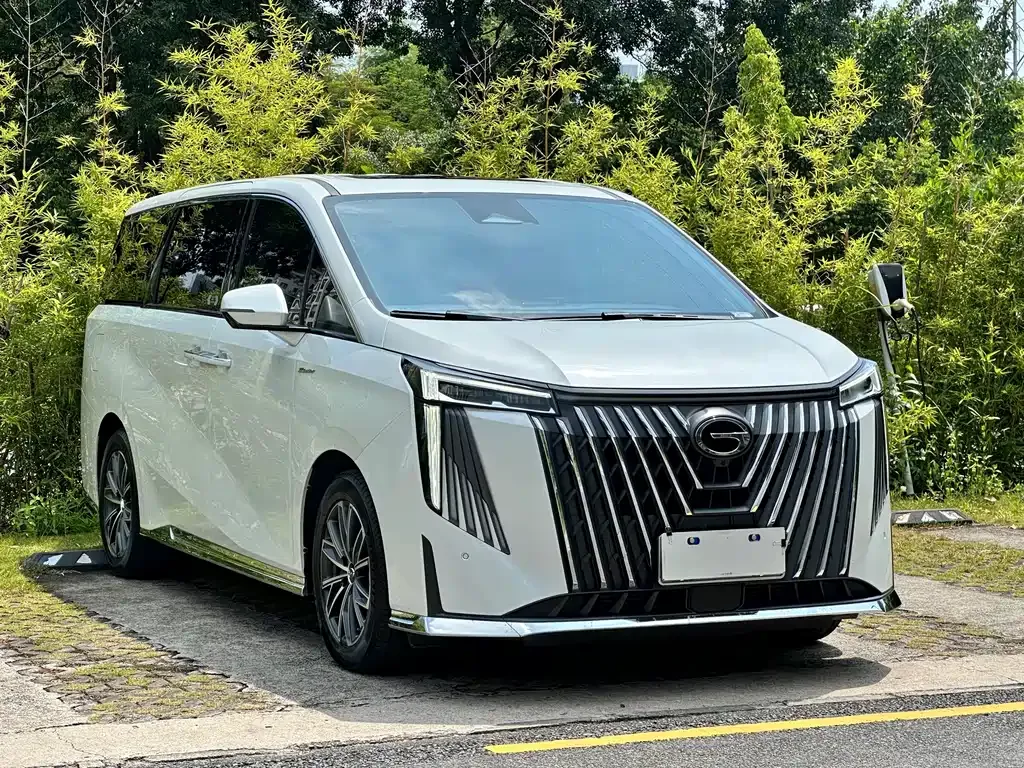 GAC Motor Trumpchi M8 — фото 10