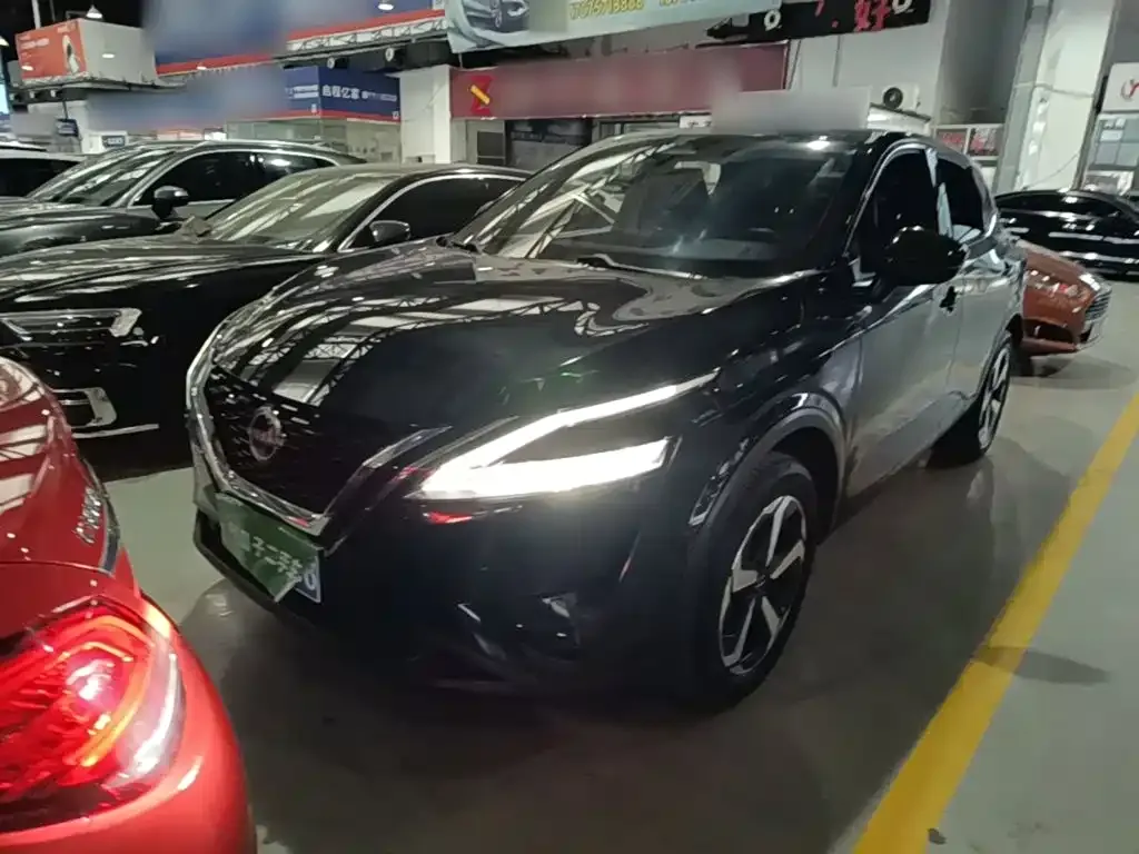 Nissan Qashqai — фото 4