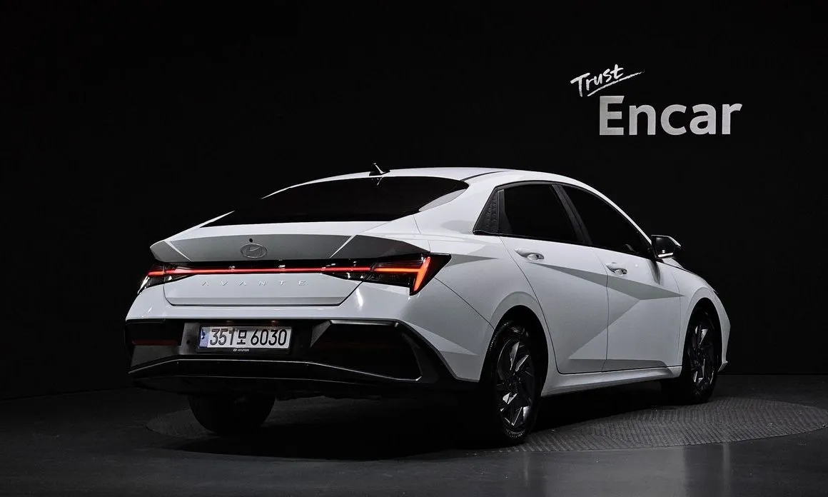 Hyundai AVANTE — фото 4