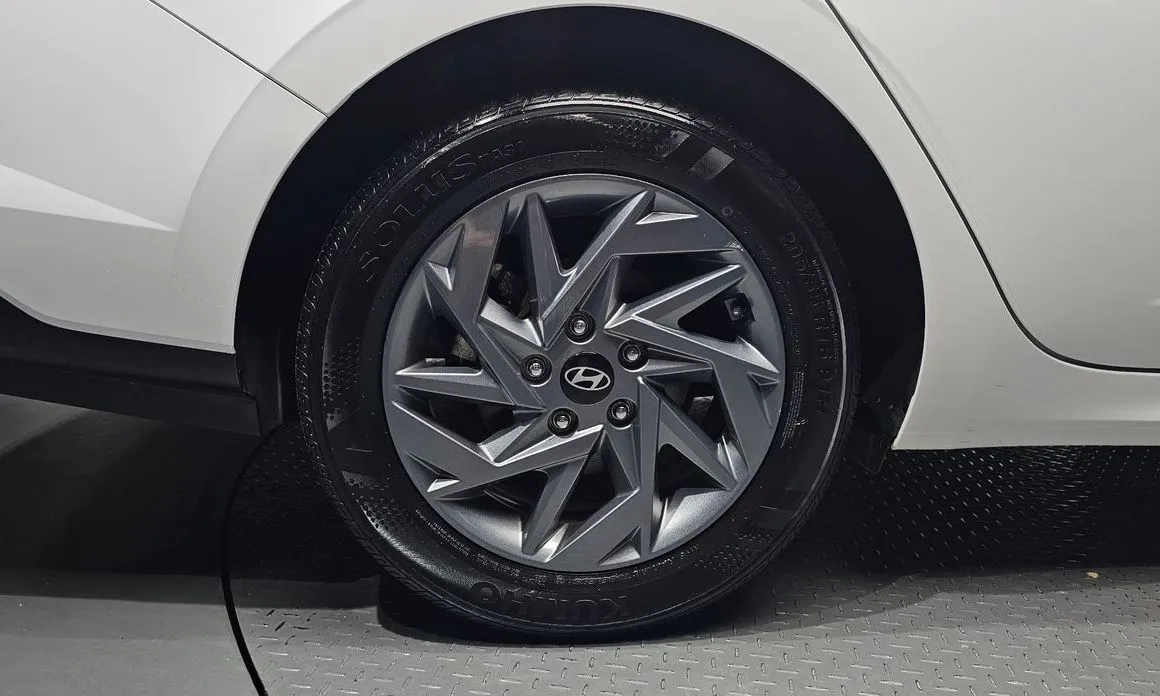 Hyundai AVANTE — фото 6