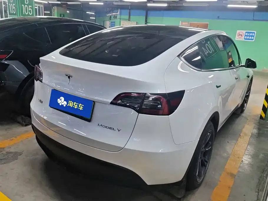 Tesla Model Y — фото 9