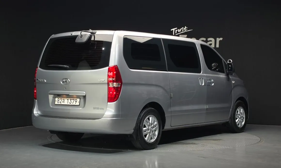 Hyundai Starex — фото 4