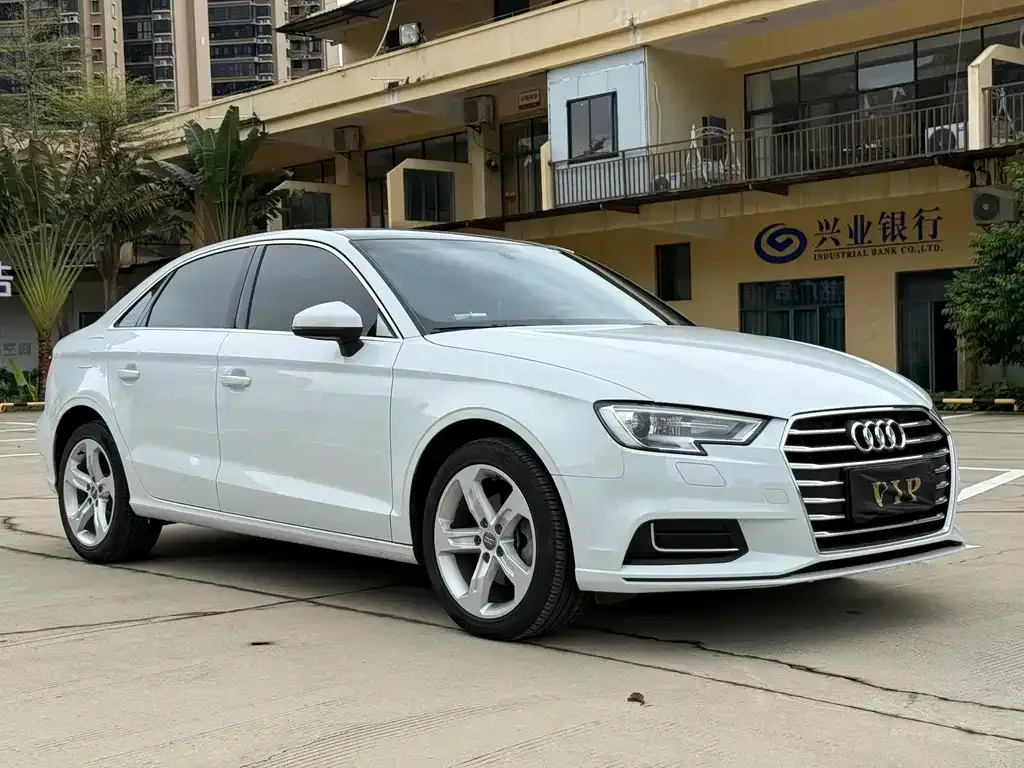 Audi A3 — фото 3
