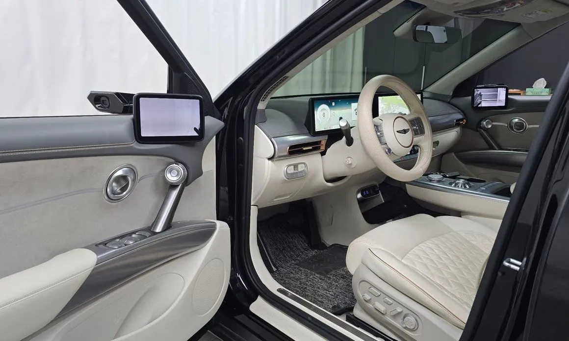 Genesis GV60 — фото 10