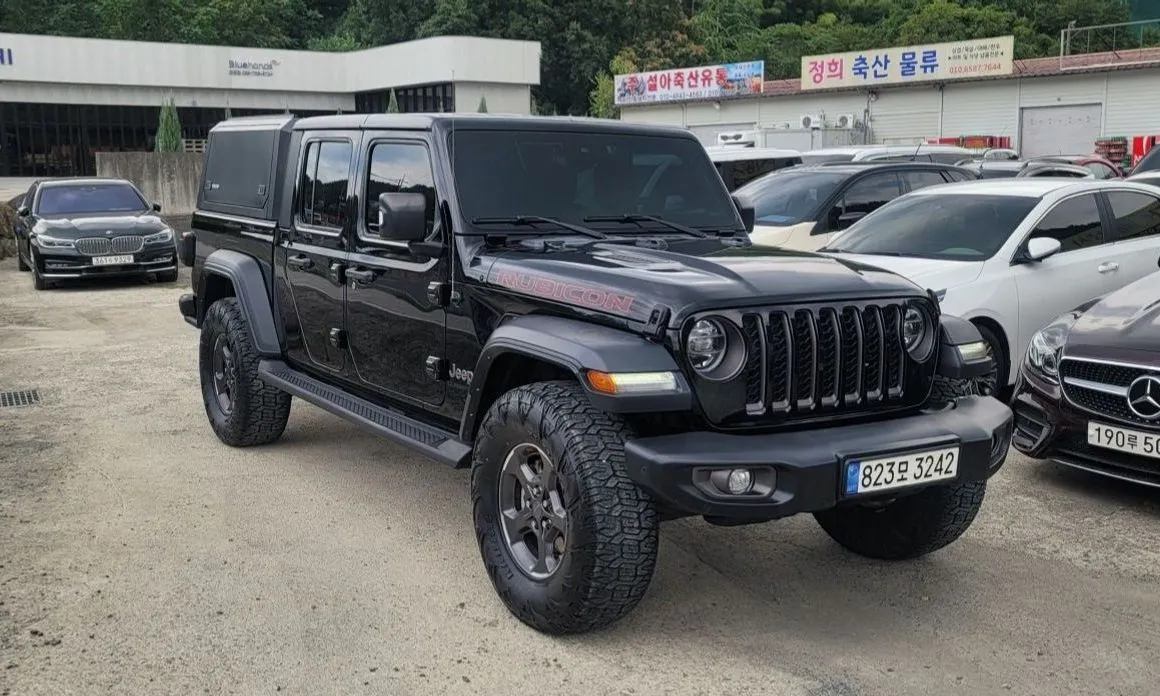 Jeep Gladiator — фото 1