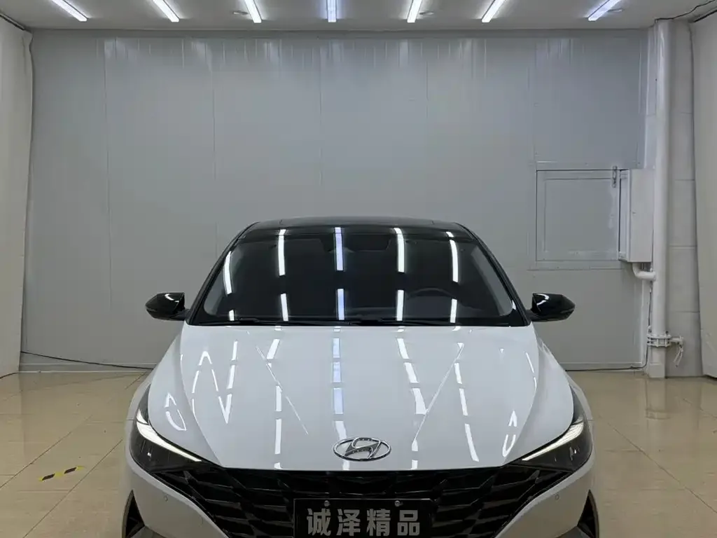 Hyundai Elantra — фото 8