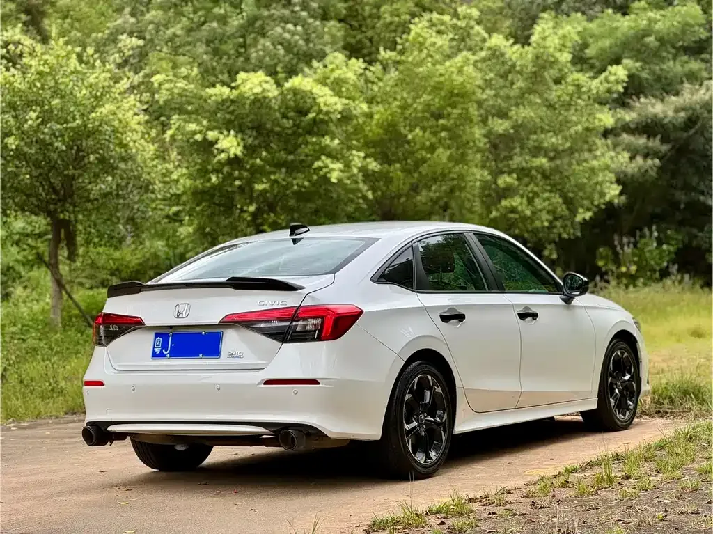 Honda Civic — фото 7
