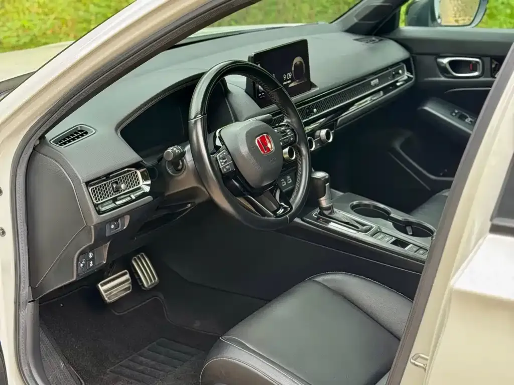 Honda Civic — фото 8
