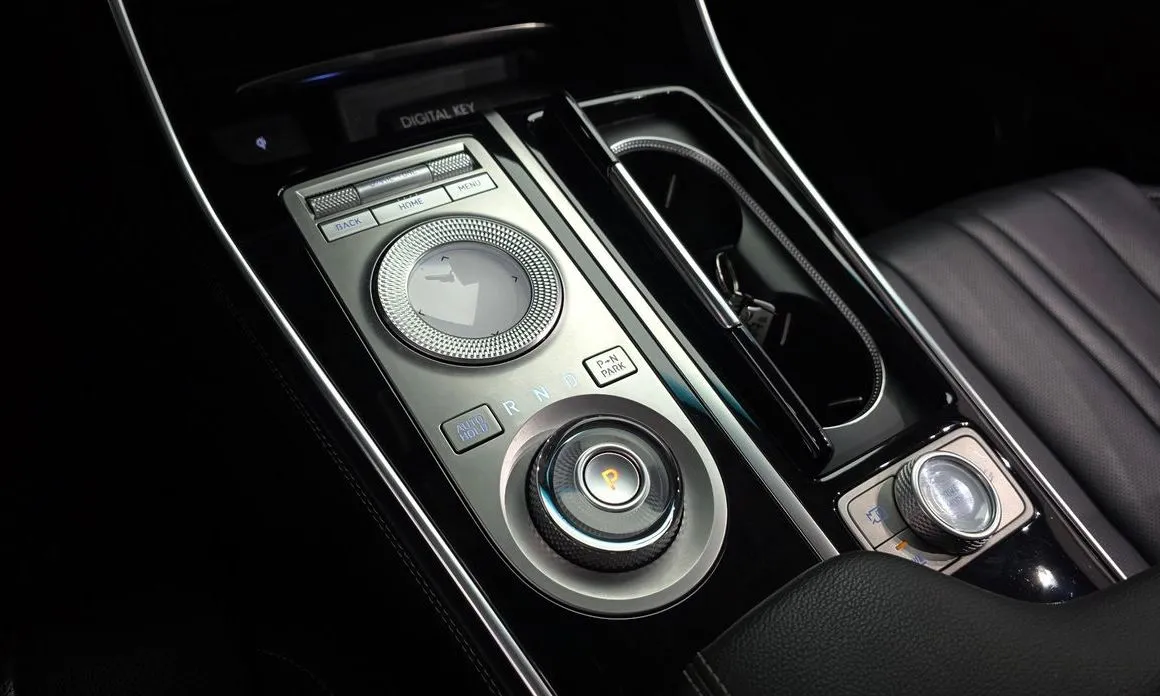 Genesis GV80 — фото 4