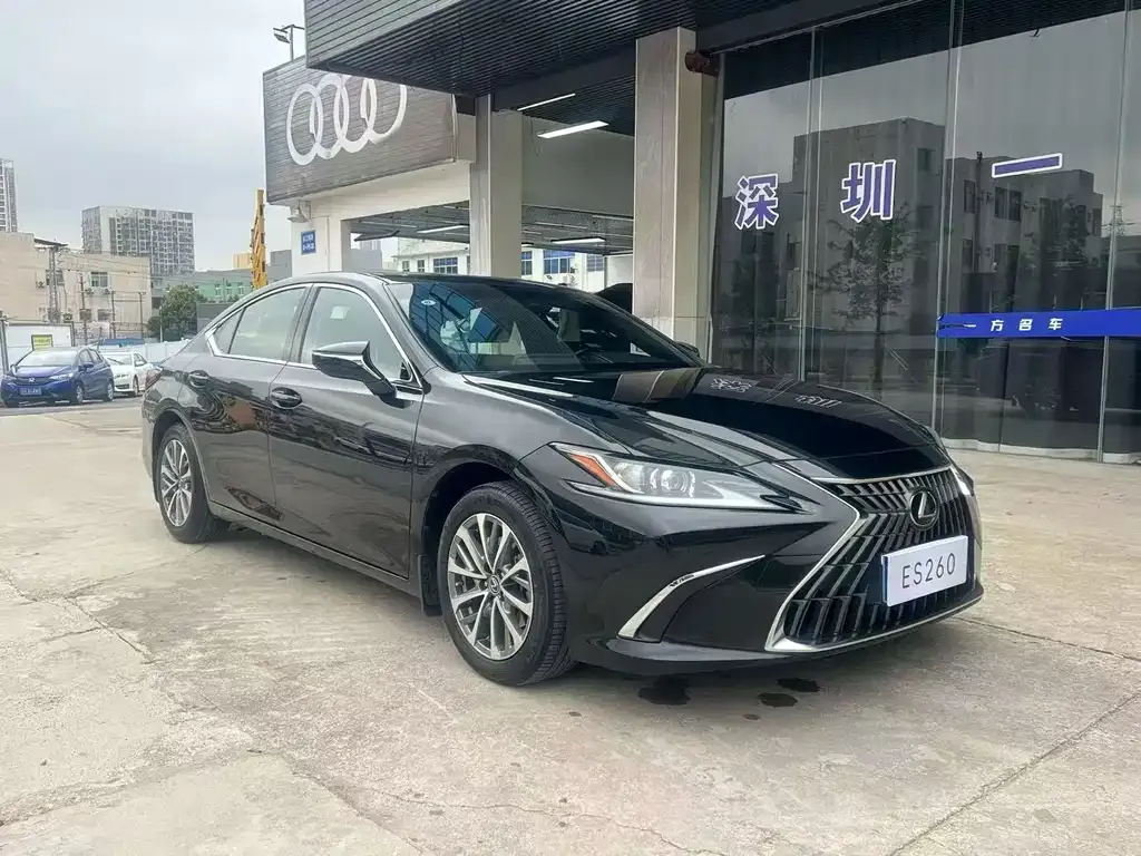 Lexus ES — фото 9