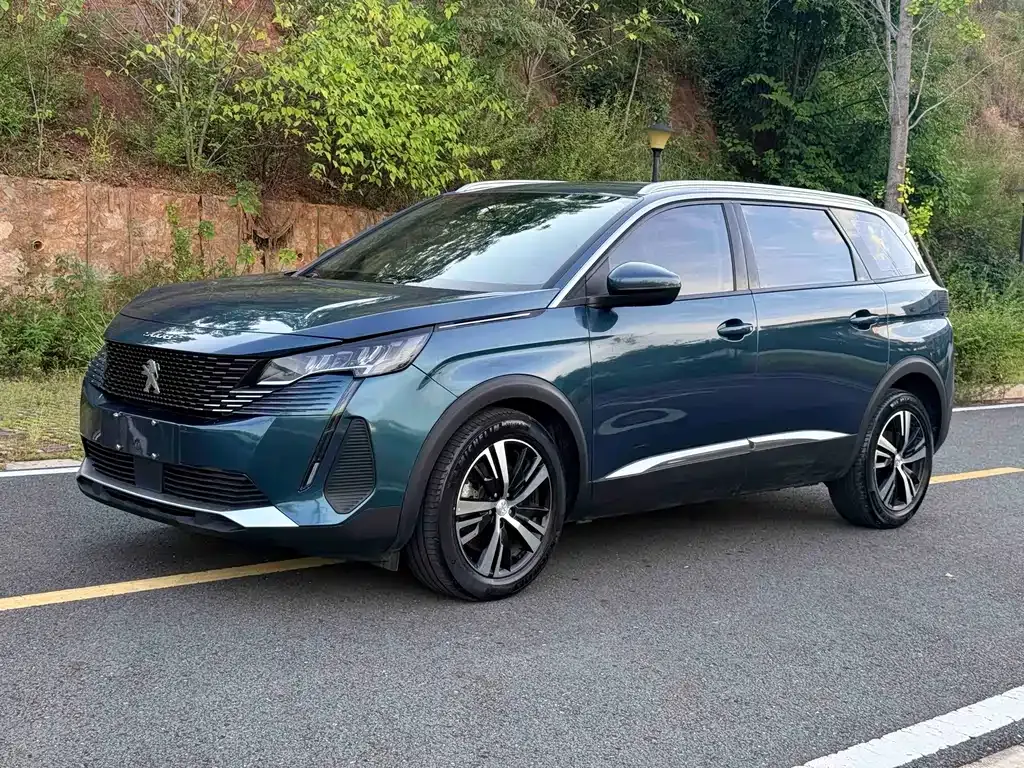 Peugeot 5008 — фото 1