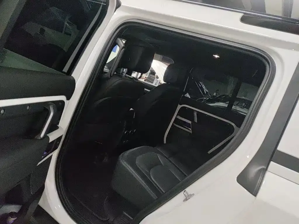 Land Rover Defender — фото 2