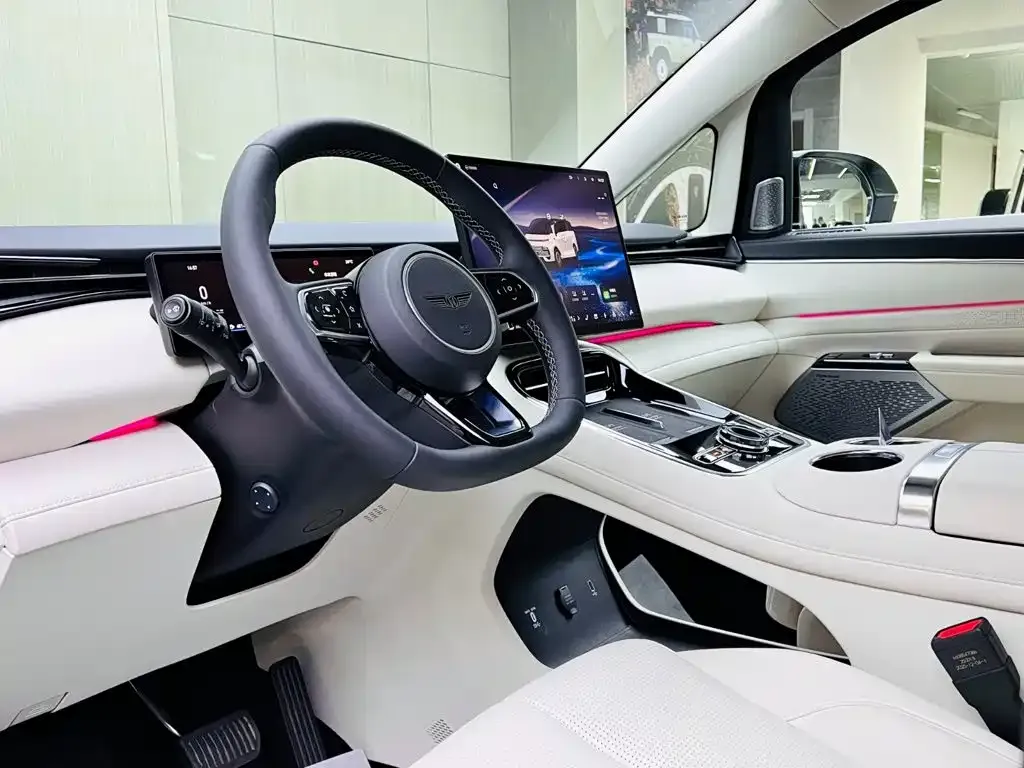 Geely 银河V900 — фото 4