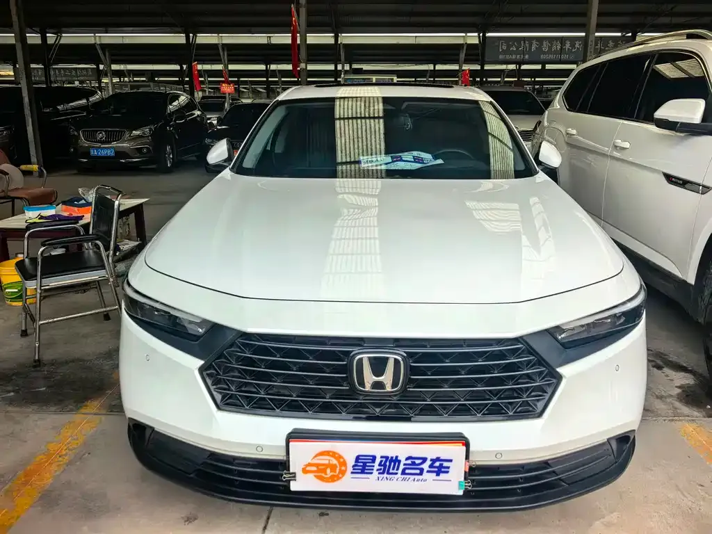 Honda Accord — фото 6