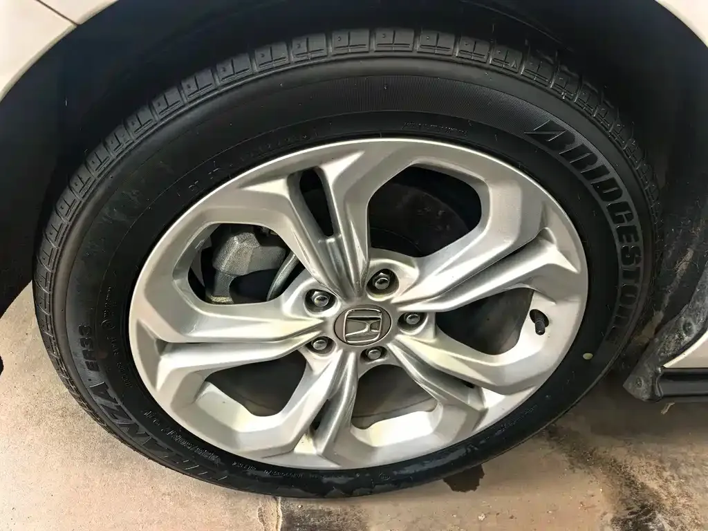Honda Accord — фото 9
