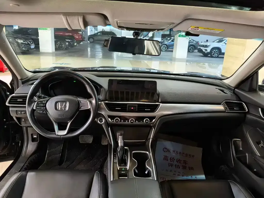 Honda Accord — фото 5