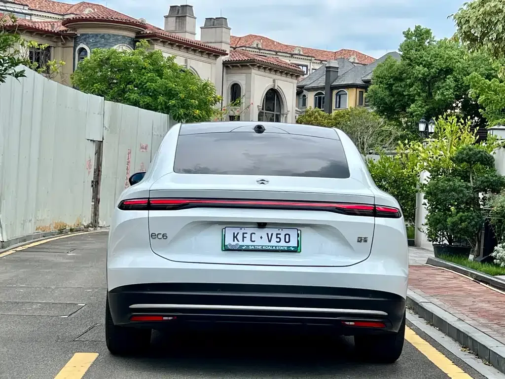 NIO EC6 — фото 4