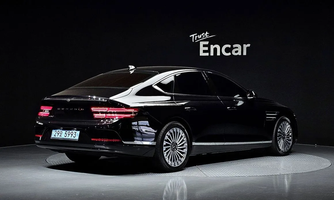Genesis G80 — фото 9
