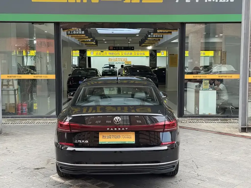 Volkswagen Passat — фото 6
