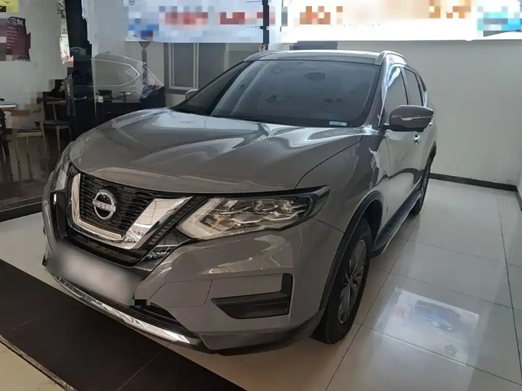 Nissan X-Trail — фото 7