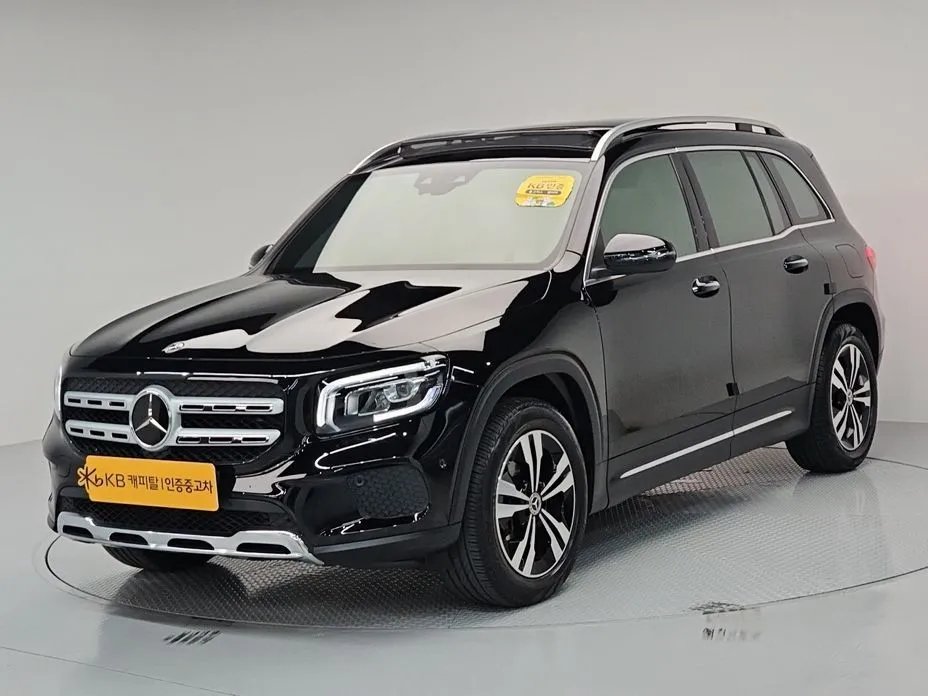Mercedes-Benz GLB-Class — фото 1