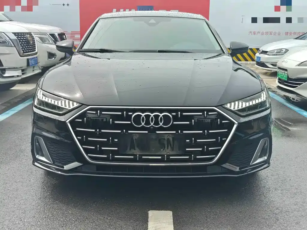 Audi A7L — фото 7
