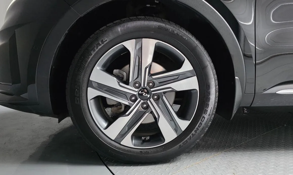 Kia Sorento — фото 9