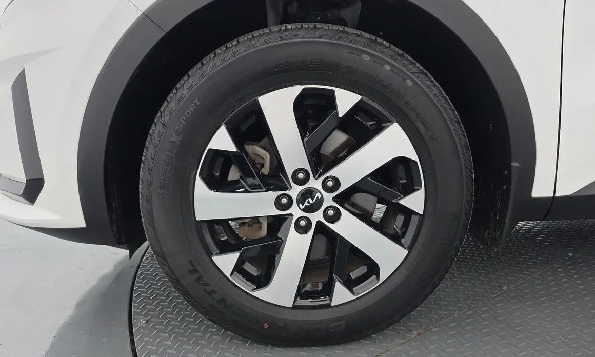 Kia Sorento — фото 5