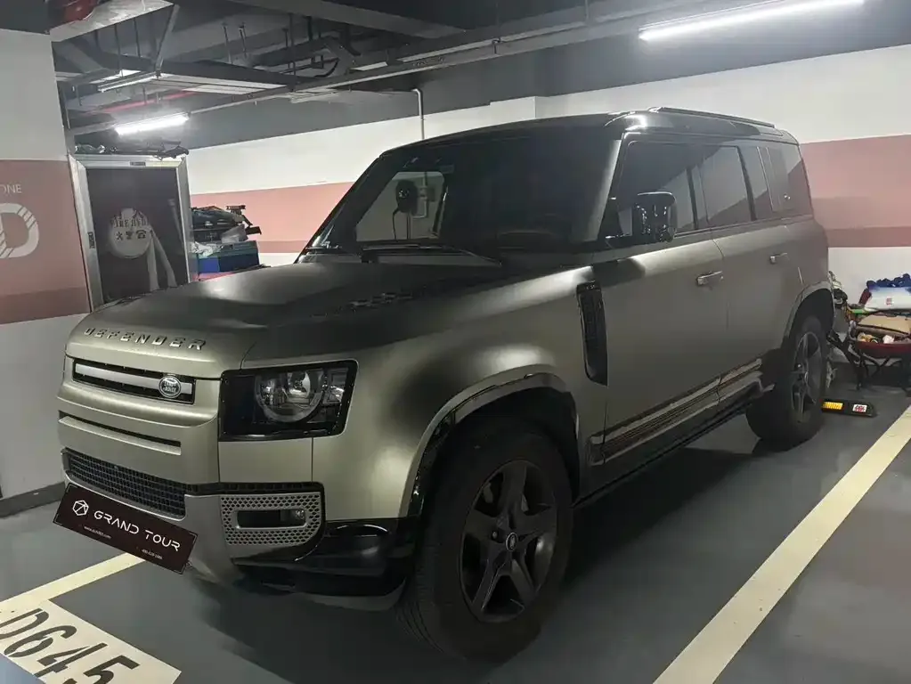 Land Rover Defender — фото 1