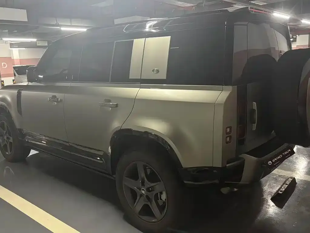 Land Rover Defender — фото 8