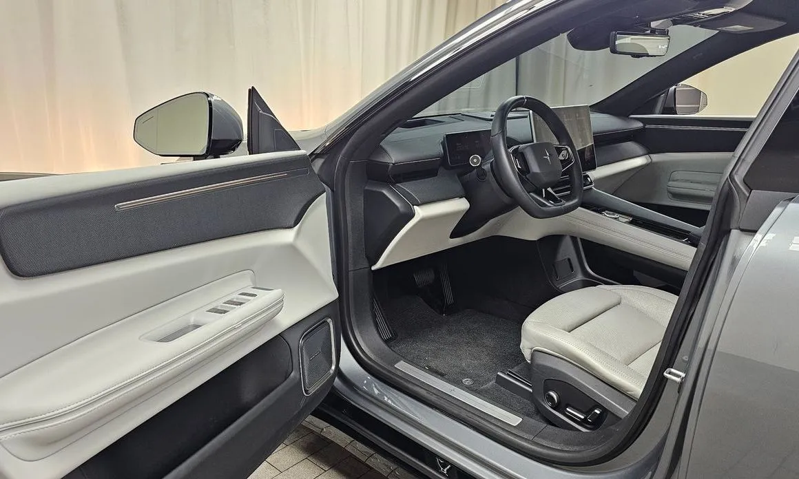 Polestar Polestar 4 — фото 10