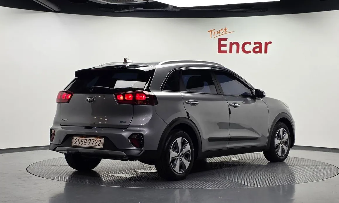 Kia Niro — фото 3