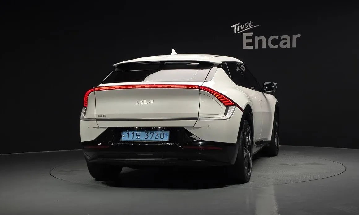 Kia EV6 — фото 2