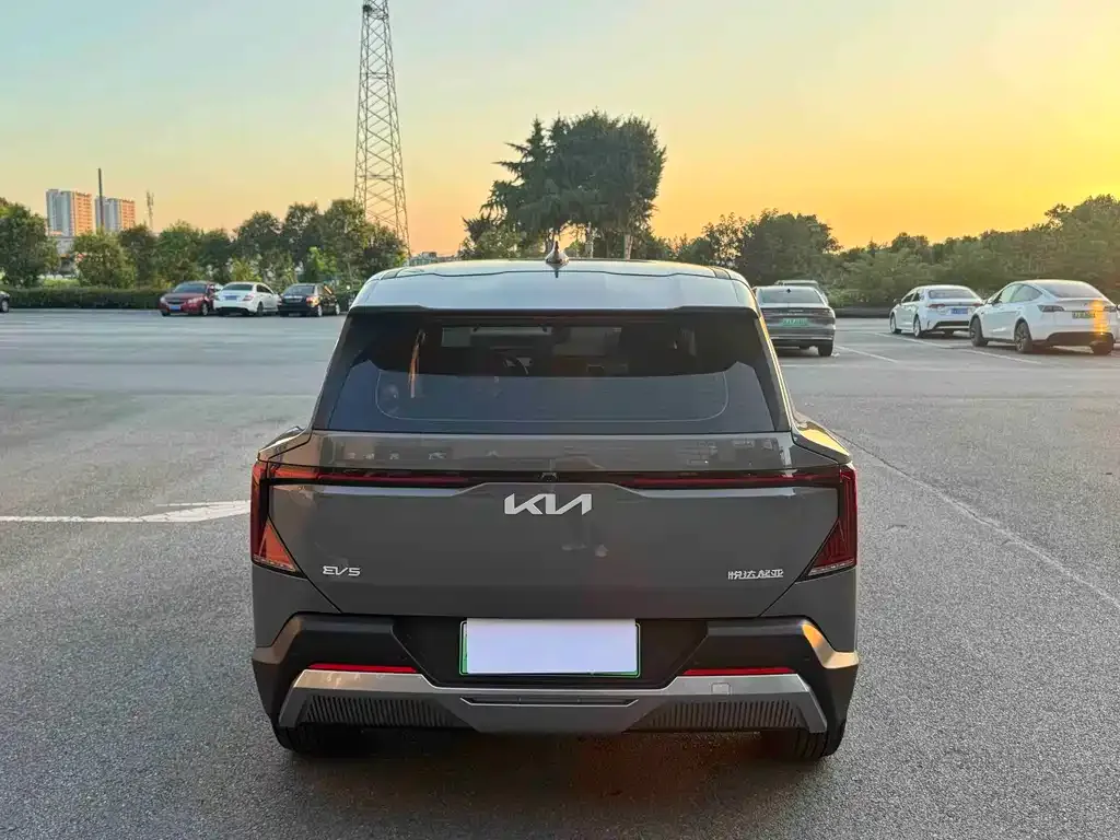 Kia EV5 — фото 5
