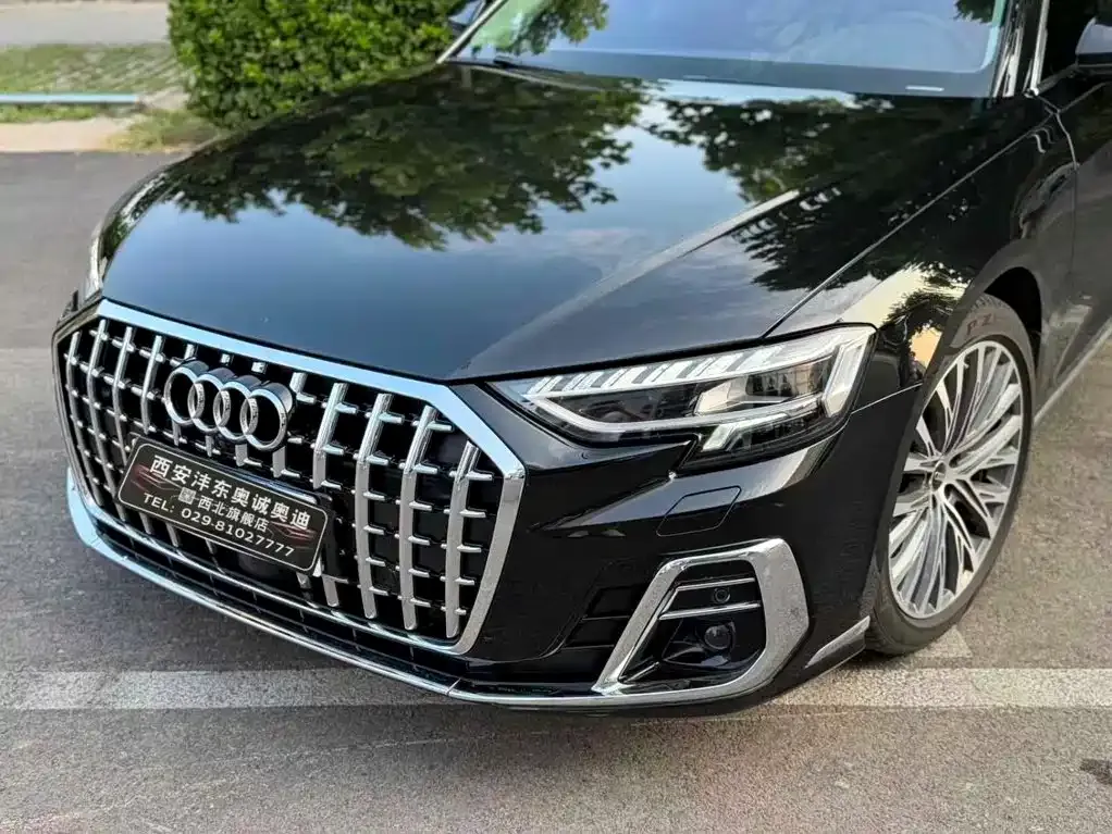 Audi A8 — фото 3