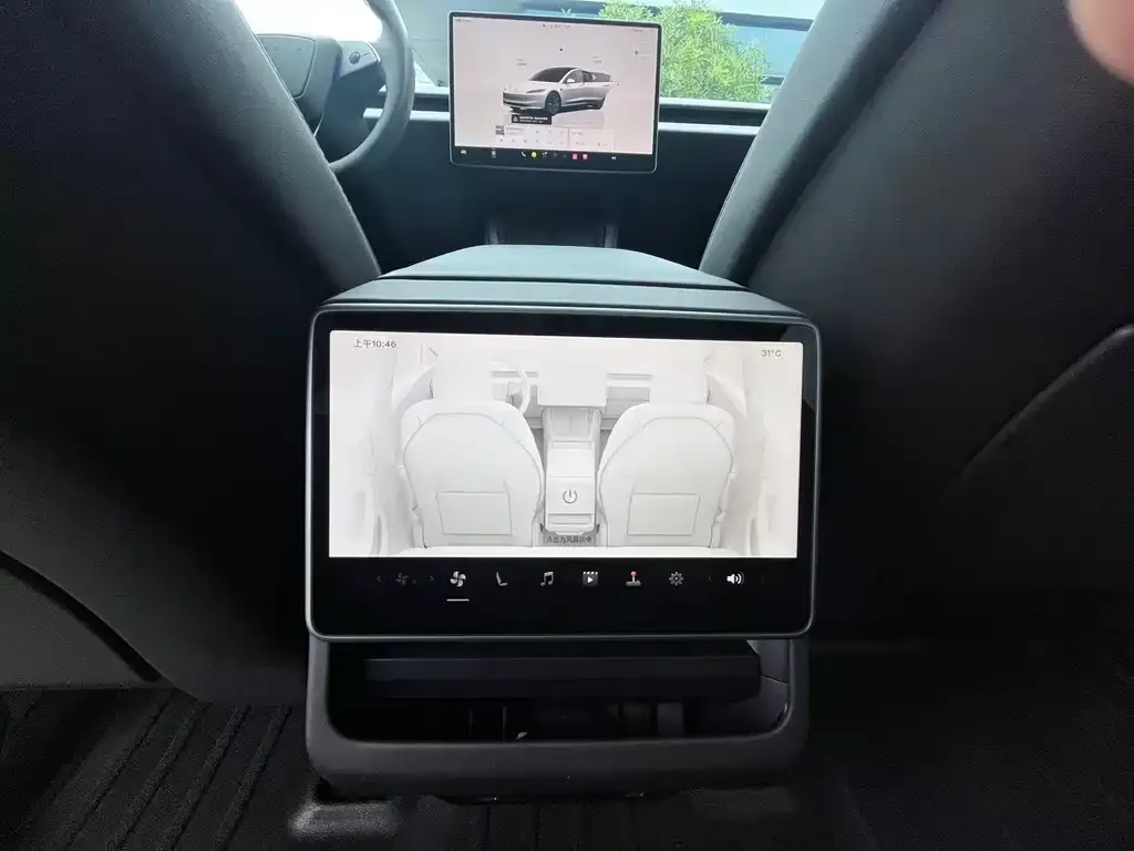 Tesla Model 3 — фото 2