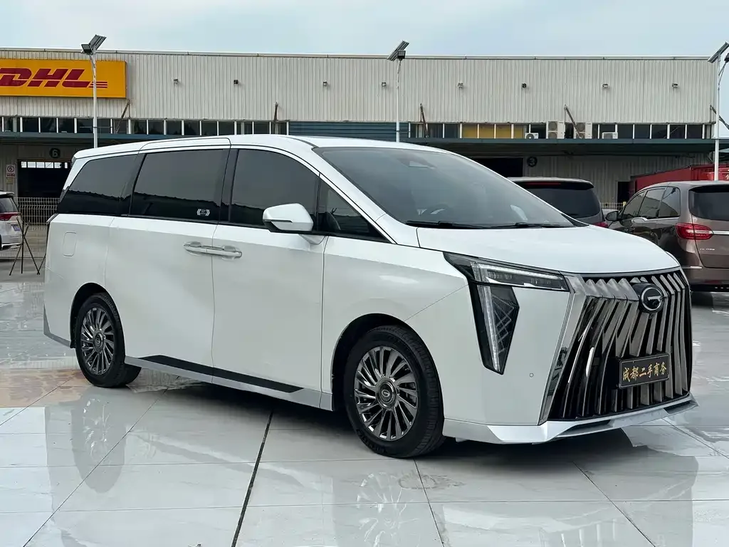 GAC Motor Trumpchi M8 — фото 10