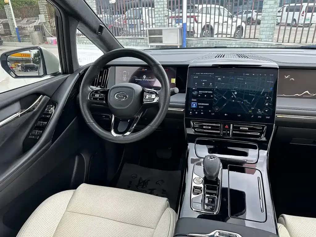GAC Motor Trumpchi M8 — фото 9