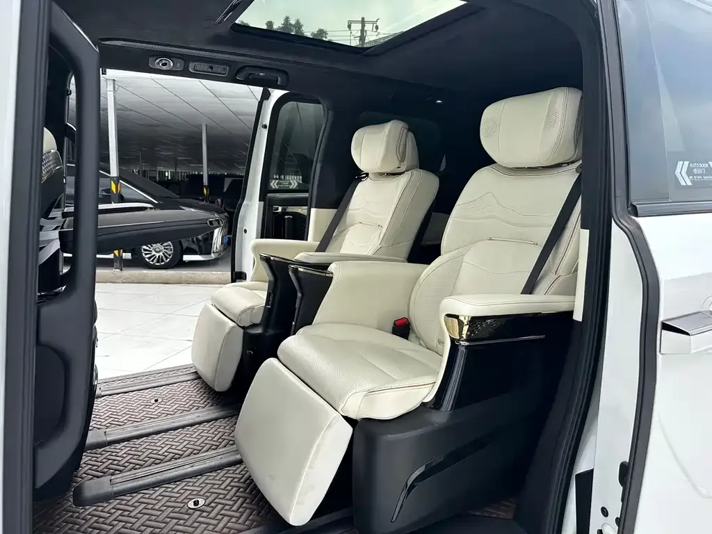 GAC Motor Trumpchi M8 — фото 4