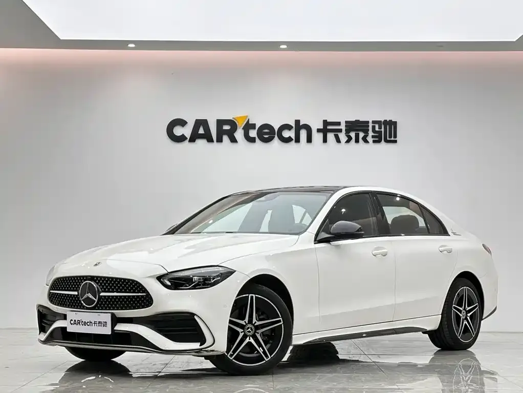Mercedes-Benz C-Class — фото 1