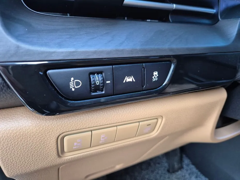 Kia Carnival — фото 6