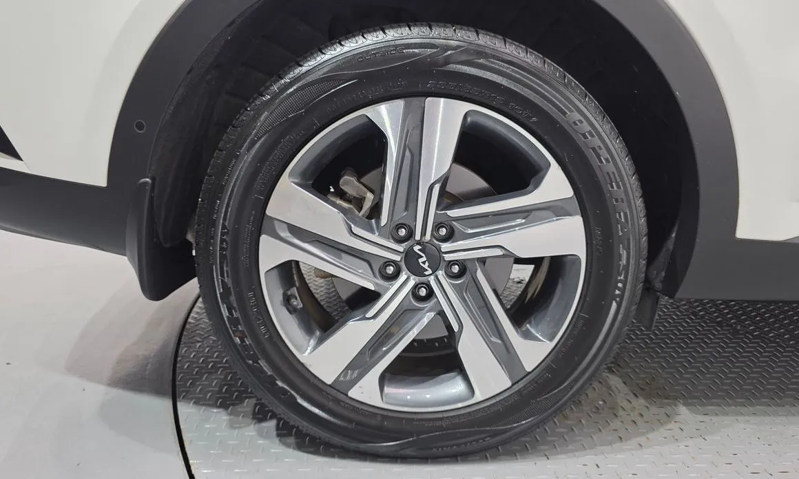 Kia Sorento — фото 5