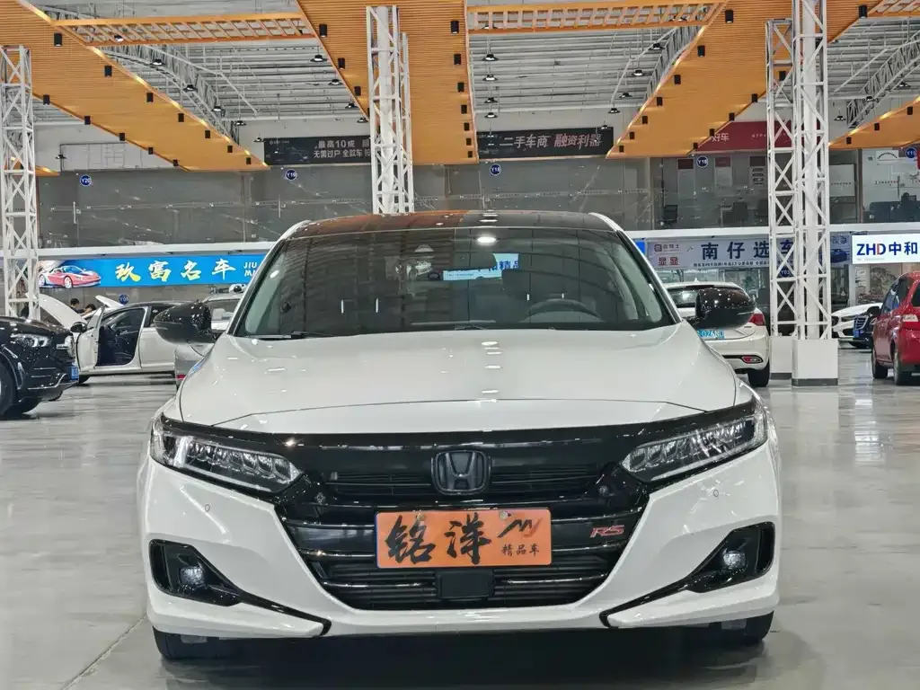 Honda Accord — фото 6