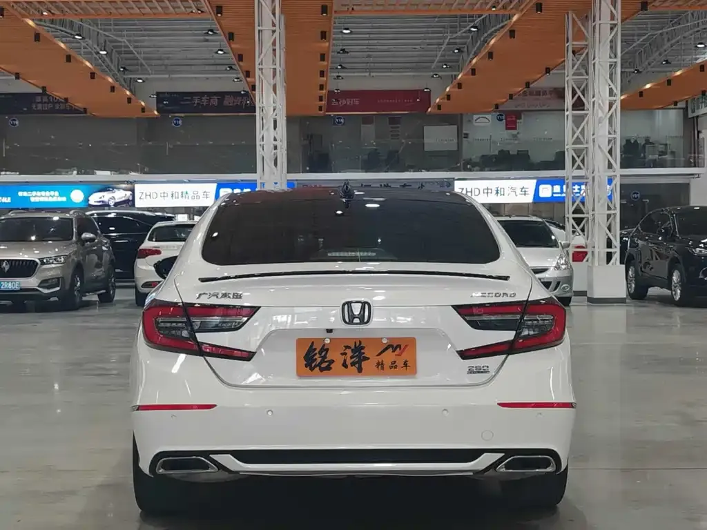 Honda Accord — фото 2