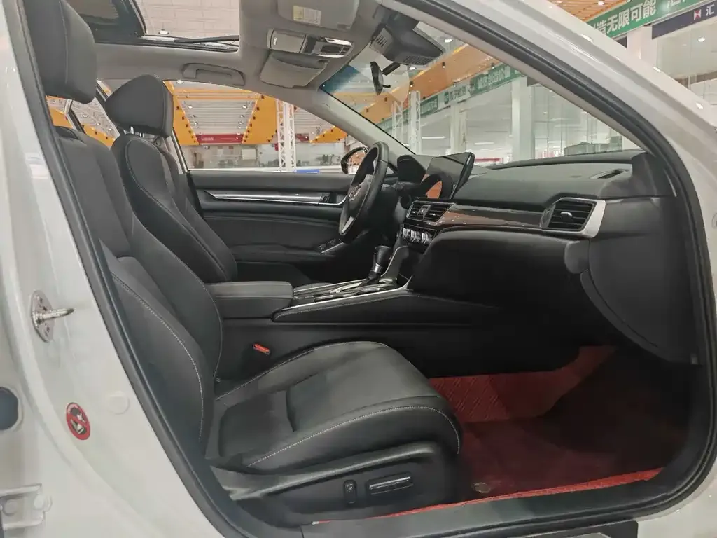 Honda Accord — фото 4