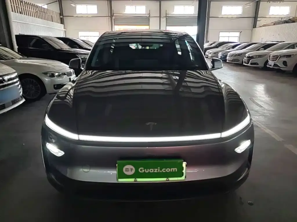 Tesla Model Y — фото 2